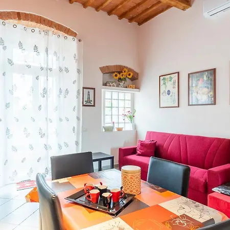 Piazza Sforzini Cozy Near The Sea! Apartment Livorno